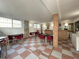 Local reformado con licencia de bar en Icovesa, listo para iniciar actividad photo 0