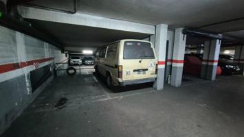 PARQUING EN VENDA AL CENTRE photo 0