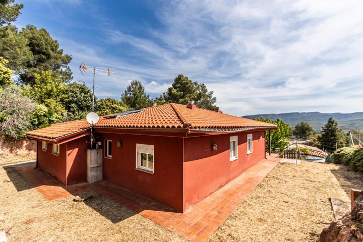 CASA TODO EN PLANTA BAJA CON JARDÍN photo 0