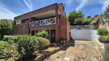 Casa a 4 vents a Comabella – Espai, llum i natura a Sant Llorenç Savall photo 0