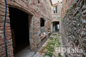 CASA EN VENDA AL CASC ANTIC DE SENTMENAT photo 0