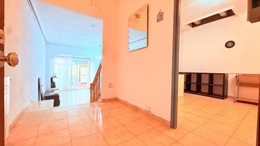 Casa amb infinites possibilitats a l’Avinguda Matadepera, Sabadell photo 0