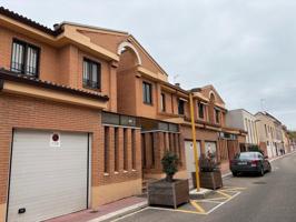 CHALET ADOSADO EN LA PILARICA photo 0