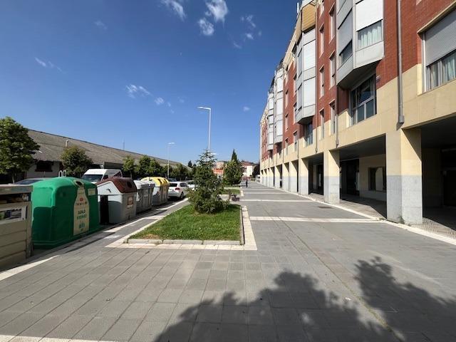 Estudios en alquiler en Calle Recondo photo 0