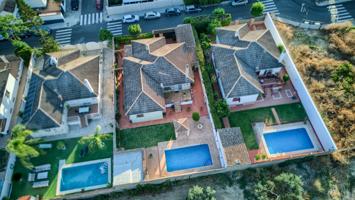 Vive en el paraíso a… tan sólo unos minutos de Sevilla photo 0