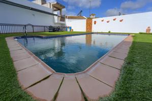 Exclusiva Casa Señorial en Carrión de los Céspedes photo 0