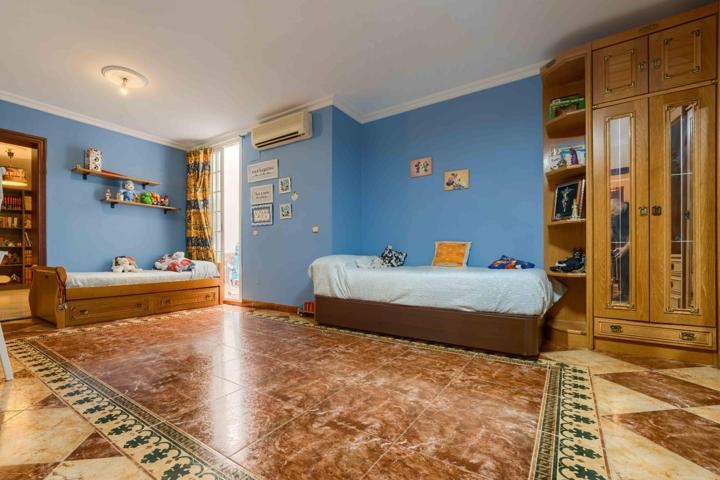 VIVIENDA EN PLENO CENTRO DE CORIA DEL RIO photo 0