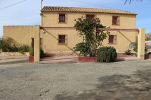 ¡¡¡AQUÍ TIENES UNA ESPECTACULAR FINCA CON CASA INCLUIDA!!! photo 0