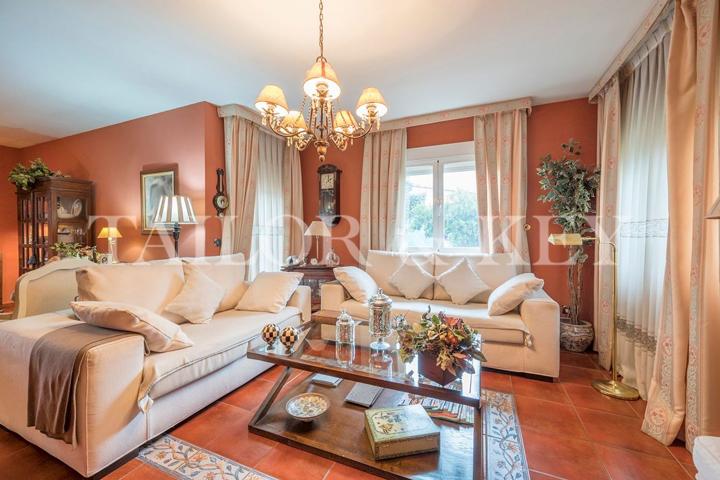 Casa En venta en Avenida Jerez, Eurovillas photo 0