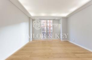 Piso En alquiler en Velazquez, Barrio De Salamanca, Madrid photo 0