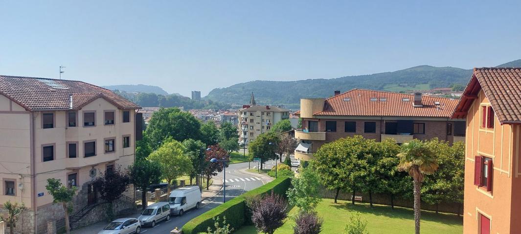 Piso En venta en Calle Miguel De Alduntzin, 17, Agustinas, Renteria - Errenteria photo 0