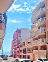 Moderno piso con gran terraza y vistas al mar junto al paseo marítimo de Guardamar photo 0