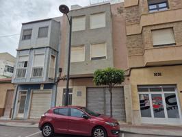 En venta edificio entero en Guardamar. ideal inversión. photo 0