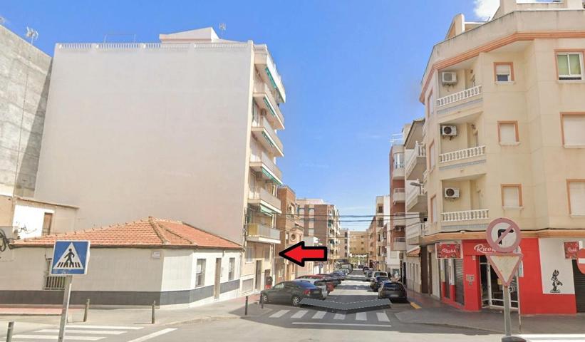 Apartamento en Guardamar en buena localización con orientación sur. photo 0
