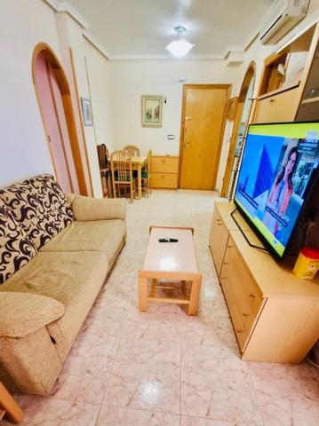 Bonito apartamento en Plaza Porticada de Guardamar. photo 0