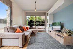 EXCLUSIVA PLANTA BAJA CON TERRAZA JARDIN, PISCINA COMUNITARIA Y PARKING EN ZONA MISERICORDIA photo 0