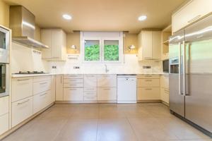 EXCLUSIVO DUPLEX CON PISCINA Y JARDIN COMUNITARIO EN AIGUESVERDS DE REUS photo 0