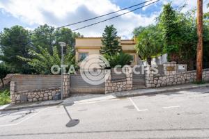 EXCLUSIVO CHALET EN CASTELLVELL DEL CAMP photo 0