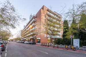 PISO DE CUATRO HABITACIONES CON PARKING INCLUIDO EN JARDINS DE REUS photo 0