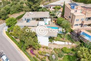 Residencia exclusiva en Castellmoster con vistas privilegiadas al mar y la montaña photo 0