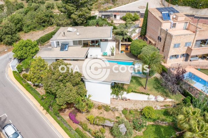 Residencia exclusiva en Castellmoster con vistas privilegiadas al mar y la montaña photo 0