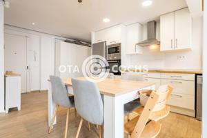 PRECIOSO PISO REFORMADO DE 3 HABITACIONES EN CARRER BERNAT DE CABRERA photo 0
