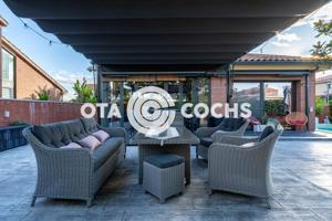 IMPRESIONANTE CHALET URBANIZACIÓN BLANCAFORT, REUS photo 0