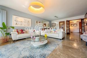 PISO DE 4 HABITACIONES CON PARKING EN PASEO SUNYER REUS photo 0