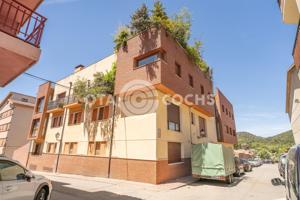 EN ALQUILER AMPLIA PLANTA BAJA EN PRADES photo 0
