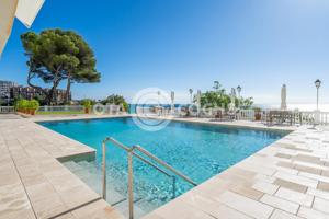 EXCLUSIVA VIVIENDA FRENTE AL MAR EN EL EDIFICIO CASTELL DE SALOU photo 0