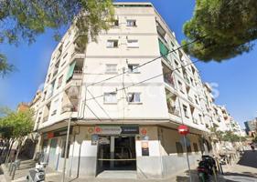 PISO A REFORMAR EN HOSPITALET DE LLOBREGAT photo 0