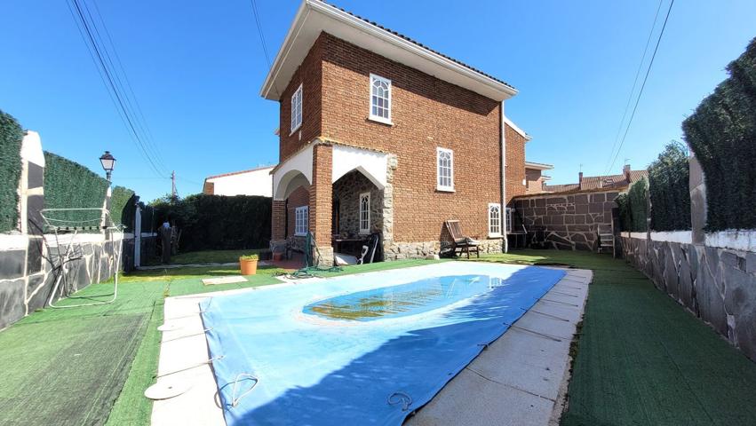 Casa En venta en Calle Félix Rodríguez De La Fuente, Camarma De Esteruelas photo 0