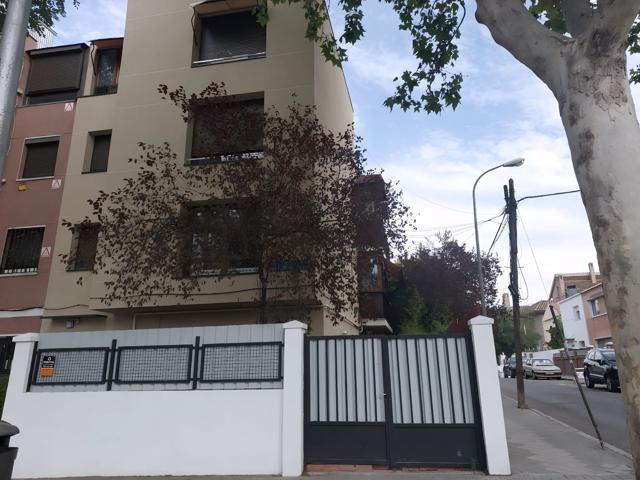 Piso En venta en Calle Del Marqués De Pico Velasco, Ciudad Lineal, Madrid photo 0
