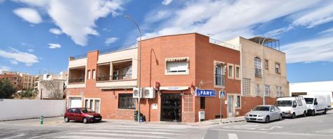 Oportunidad ideal para residencia con 6 dormitorios y 2 garajes en Huércal de Almería photo 0