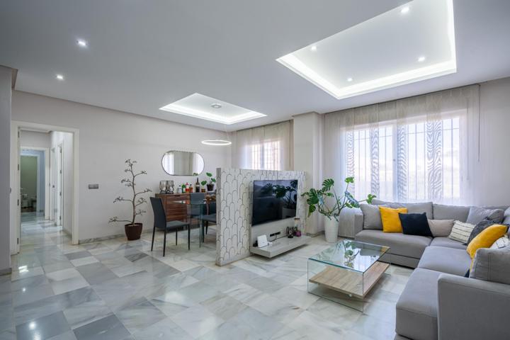 Vivienda reformada y moderna en Almería - 3 dormitorios, 2 baños, garaje y trastero photo 0