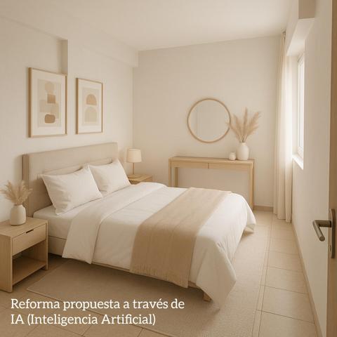 Vivienda con excelente ubicación y potencial en el centro de Almería photo 0