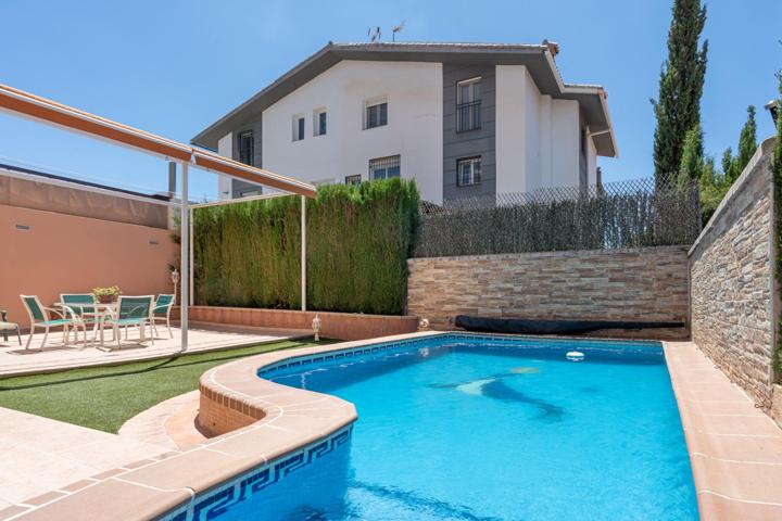 CASA FAMILIAR EN UNA ZONA TRANQUILA Y CERCA DE TODO, BIENVENIDOS A HUÉTOR VEGA photo 0
