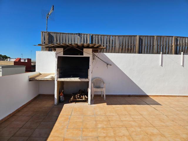 CASA CON TERRAZA EN PERFECTO ESTADO PARA ENTRAR A VIVIR photo 0