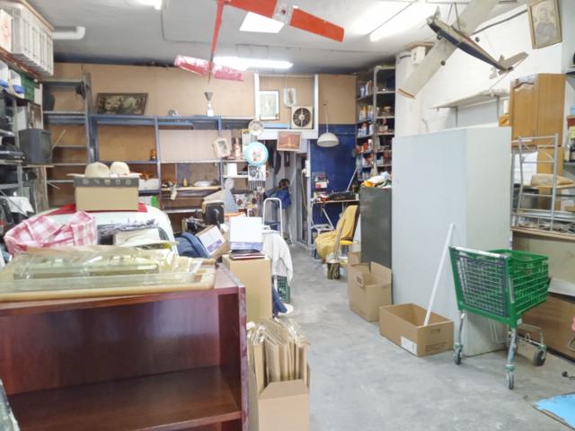 Local comercial- planta baja de 90 m2 útiles en pleno Camí Nou. photo 0