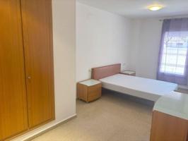 Piso en Xirivella de 3 habitaciones, 2 baños, plaza de garaje y trastero photo 0