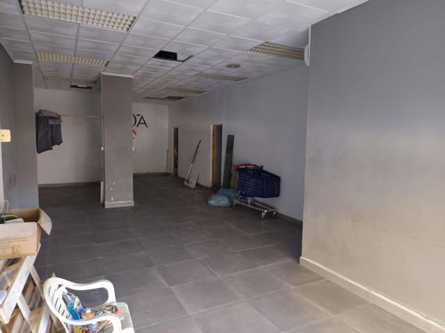 Bajo Comercial en la Mejor Zona de Xirivella photo 0