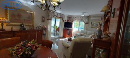 EN EXCLUSIVA. Excelente y amplia vivienda en San Blas con plaza de garaje y trastero photo 0