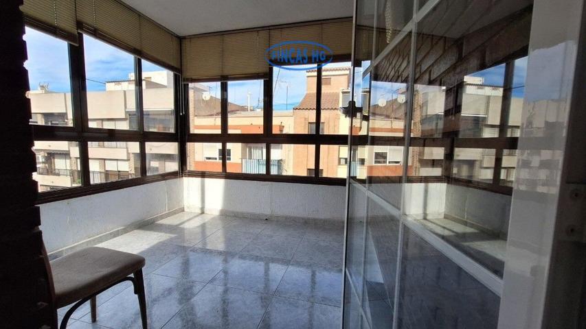 AMPLIA VIVIENDA CENTRICA CON PLAZA DE GARAJE OPCIONAL photo 0