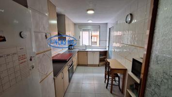 amplia vivienda exterior con garaje y trastero photo 0