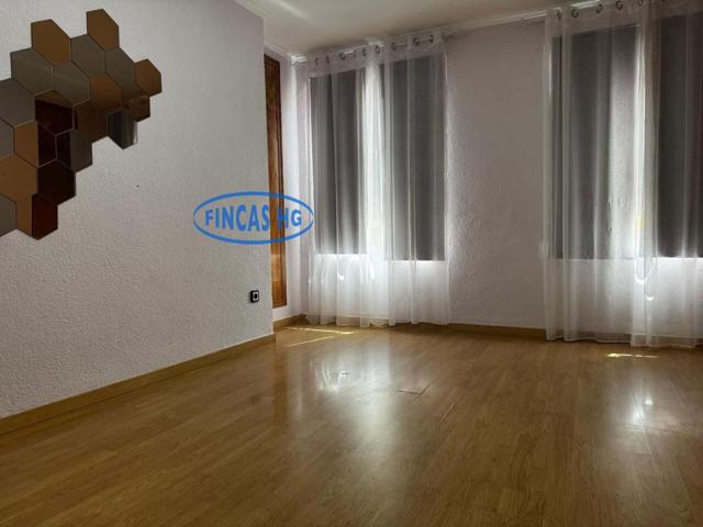 vivienda junto al museo Marq photo 0