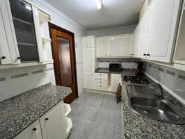 vivienda ubicada junto a la plaza de benalua photo 0