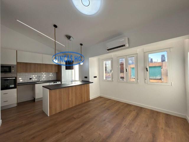 Estupenda vivienda con reforma integral a estrenar! photo 0