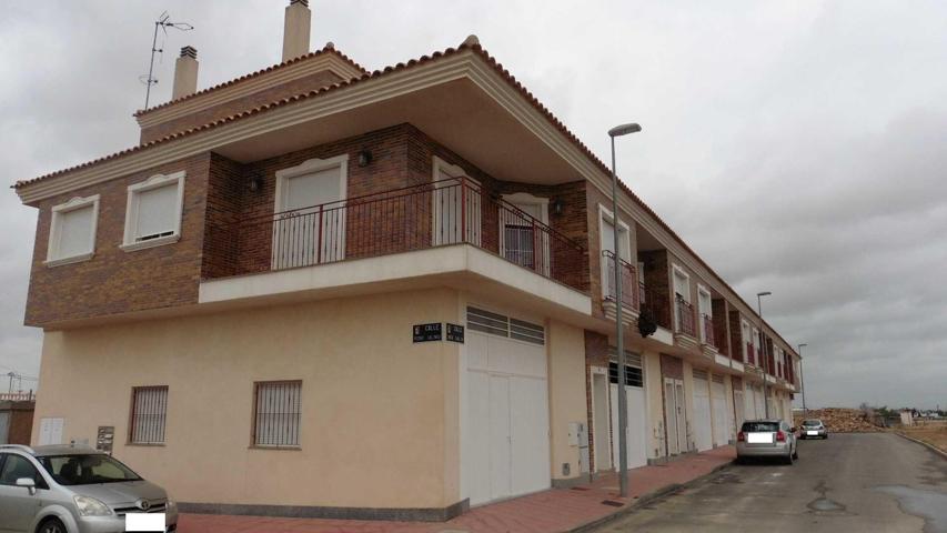 CHALET ADOSADO en Balsicas photo 0