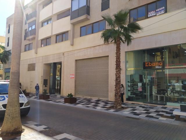 LOCAL COMERCIAL CALLE CONSTANTINO-PLAZA MAYOR photo 0