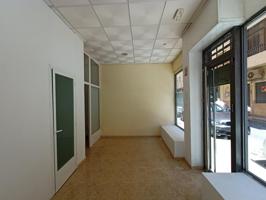 LOCALES COMERCIALES EN EL EJIDO - ALQUILER Y VENTA photo 0
